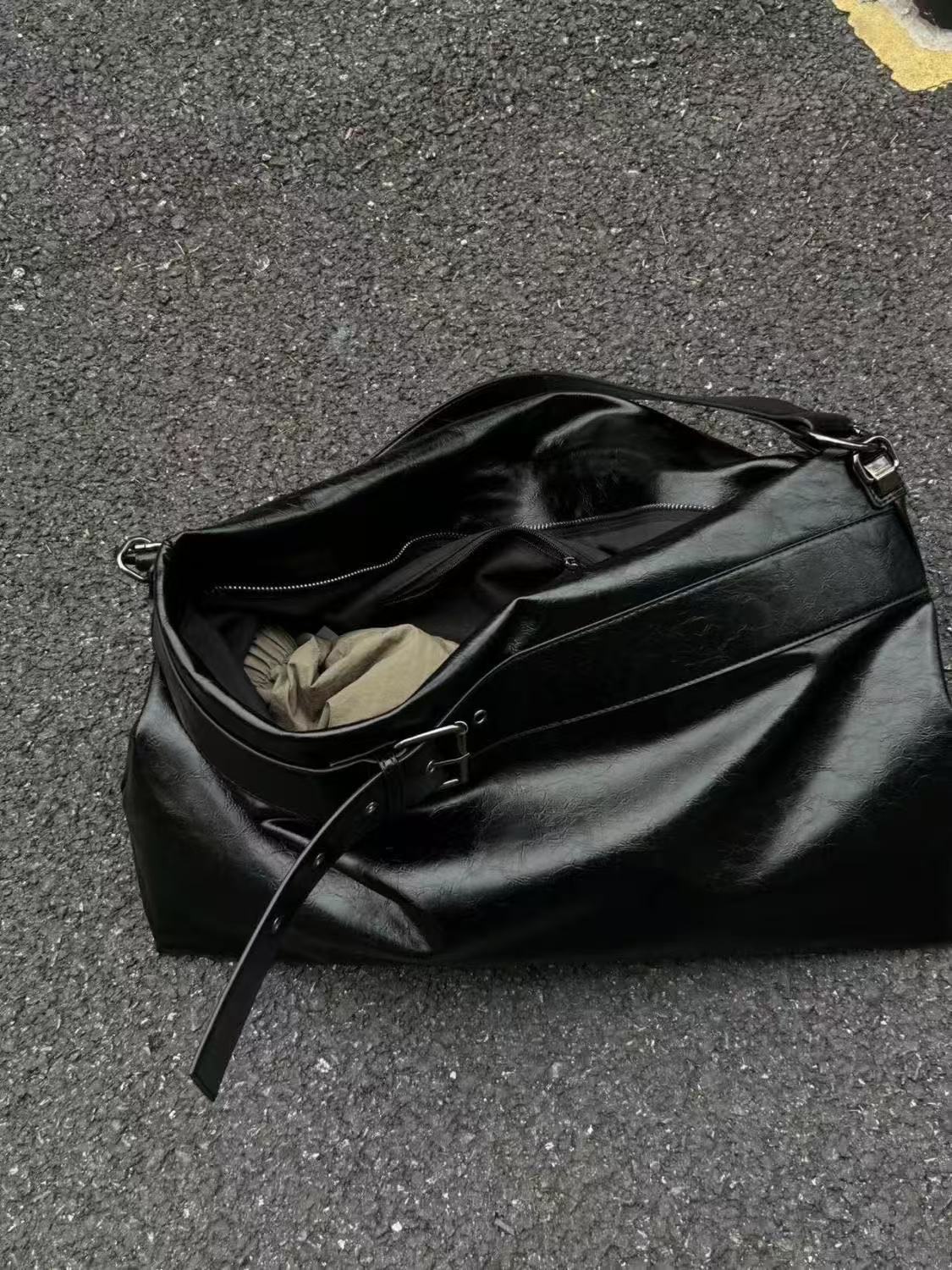 今年流行高级感秋冬大容量软皮托特包男女通用慵懒风单肩斜挎包